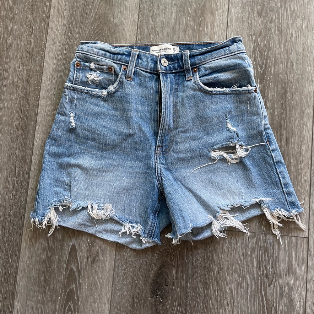 Abercrombie & Fitch High Rise 4” shorts